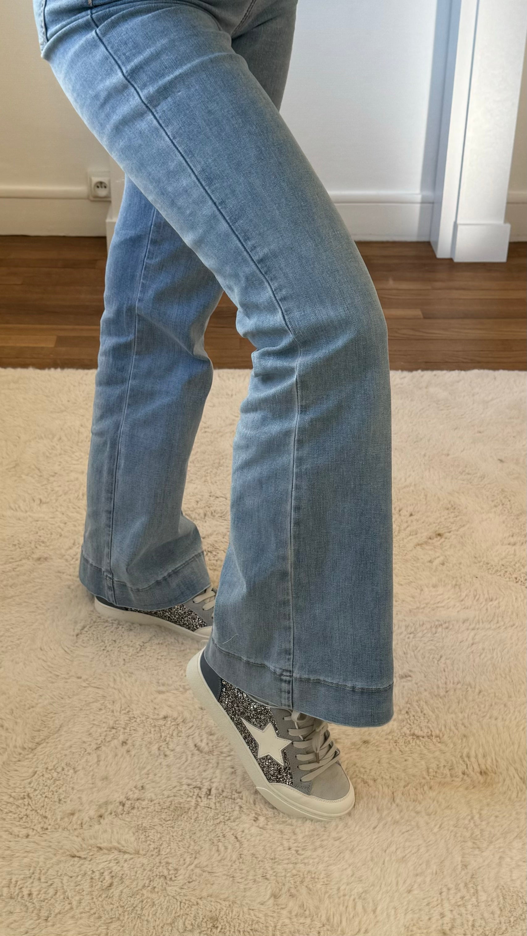 Jean GIRLFRIEND